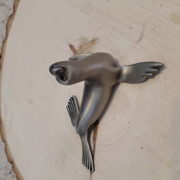 Hudson Pewter Accents Hudson Pewter Seal Design Figurine Poshmark